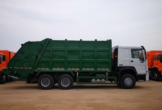 Veicolo igienico-sanitario speciale per carichi pesanti Sinotruk Howo 6X4